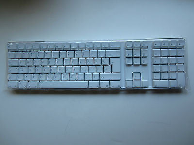 New Apple Bluetooth Wireless Keyboard A1016 - Canadian